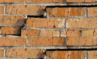 Brick wall with serious structural damage in Spokane, WA